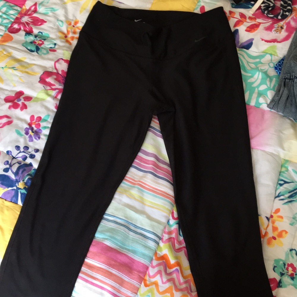 Nike Dri-fit crop leggings